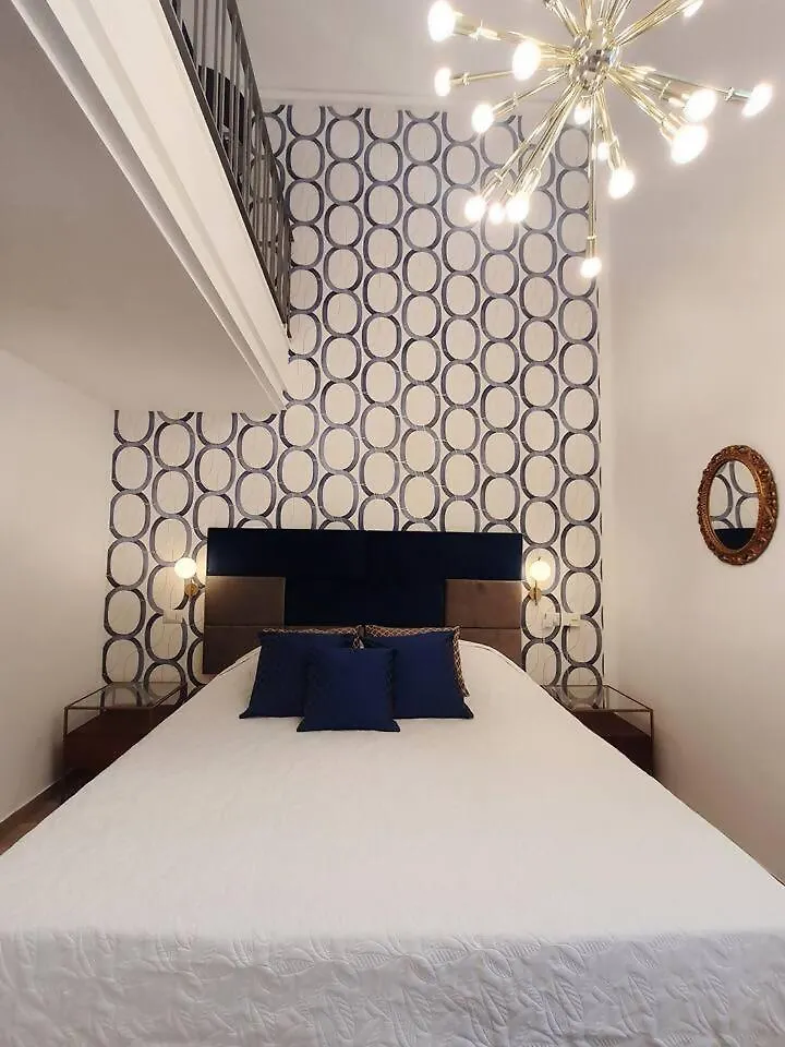 Daymoon House Vanvitelli, Napoli 0*,  Italia
